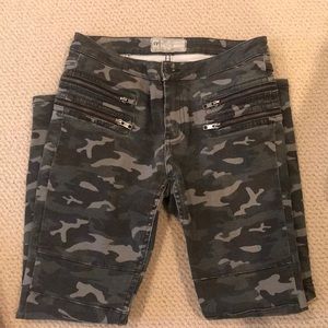 Free People Camo Moto skinny jeans